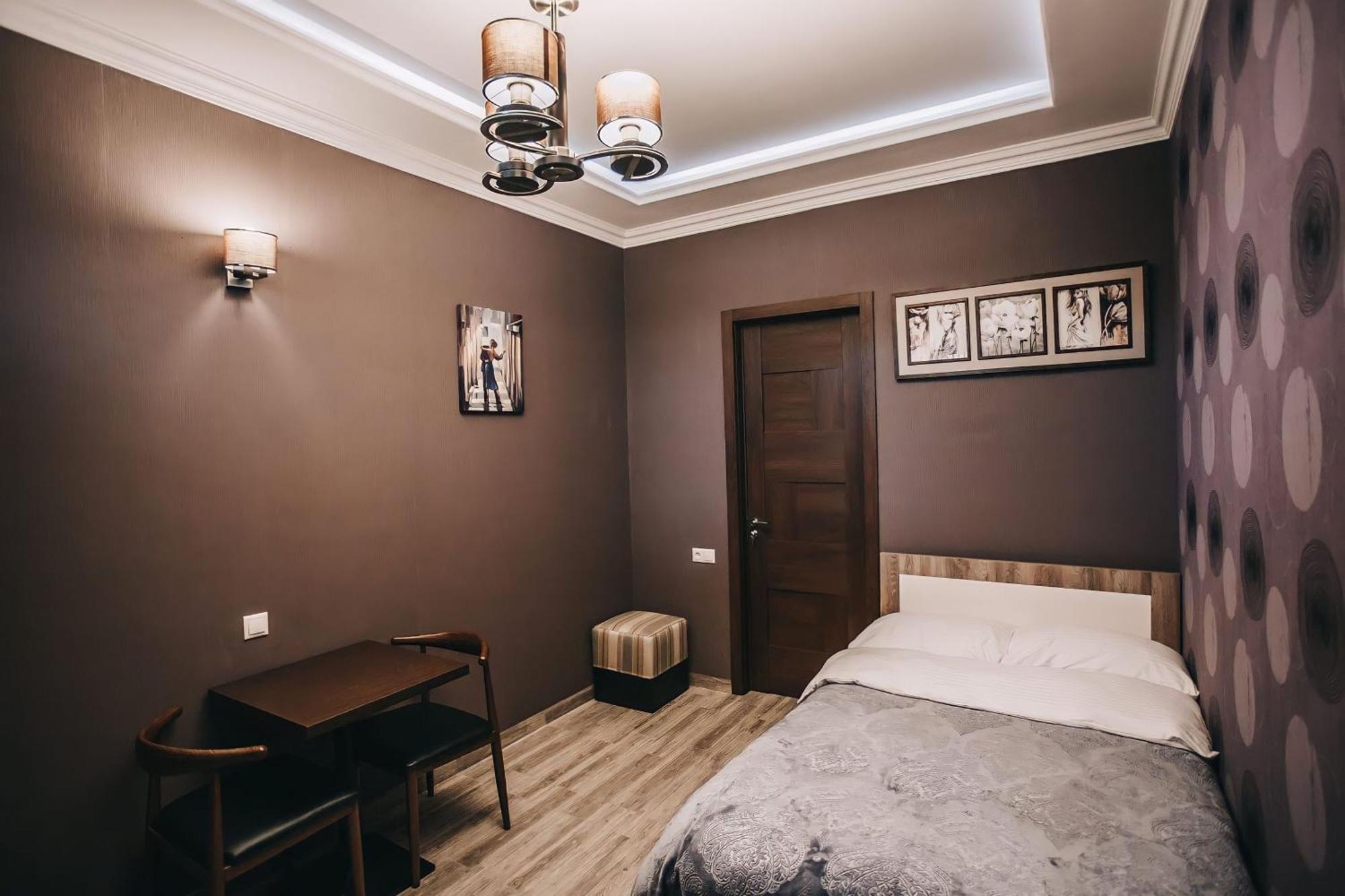 Tserovani 7 Rooms Hotel מראה חיצוני תמונה