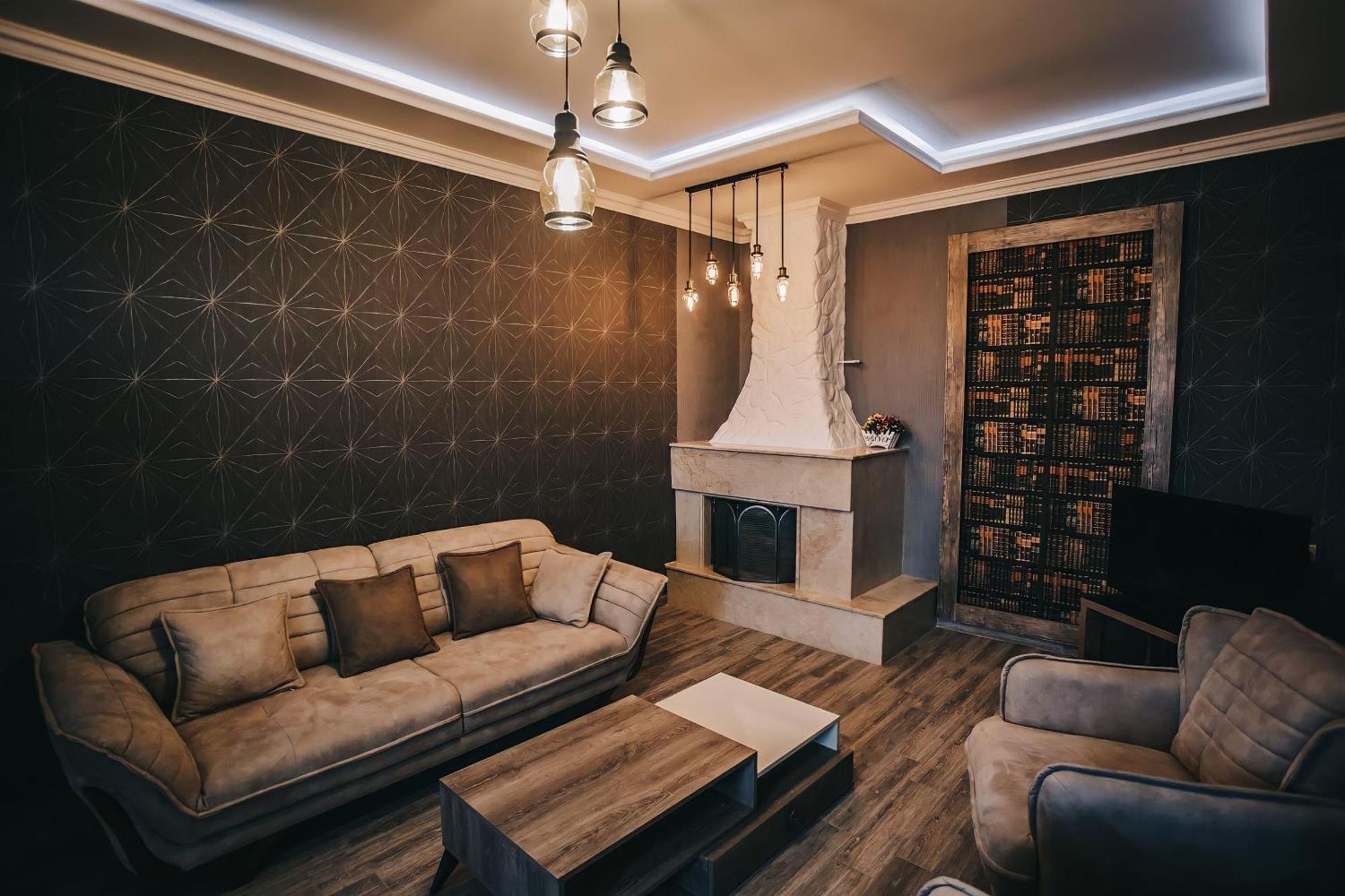 Tserovani 7 Rooms Hotel מראה חיצוני תמונה